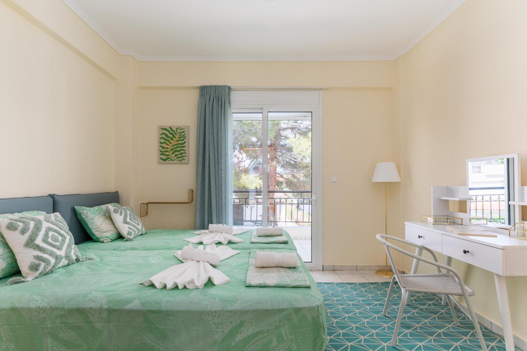 Alexandra'S Maisonette. Paralia Dionysiou Exterior foto